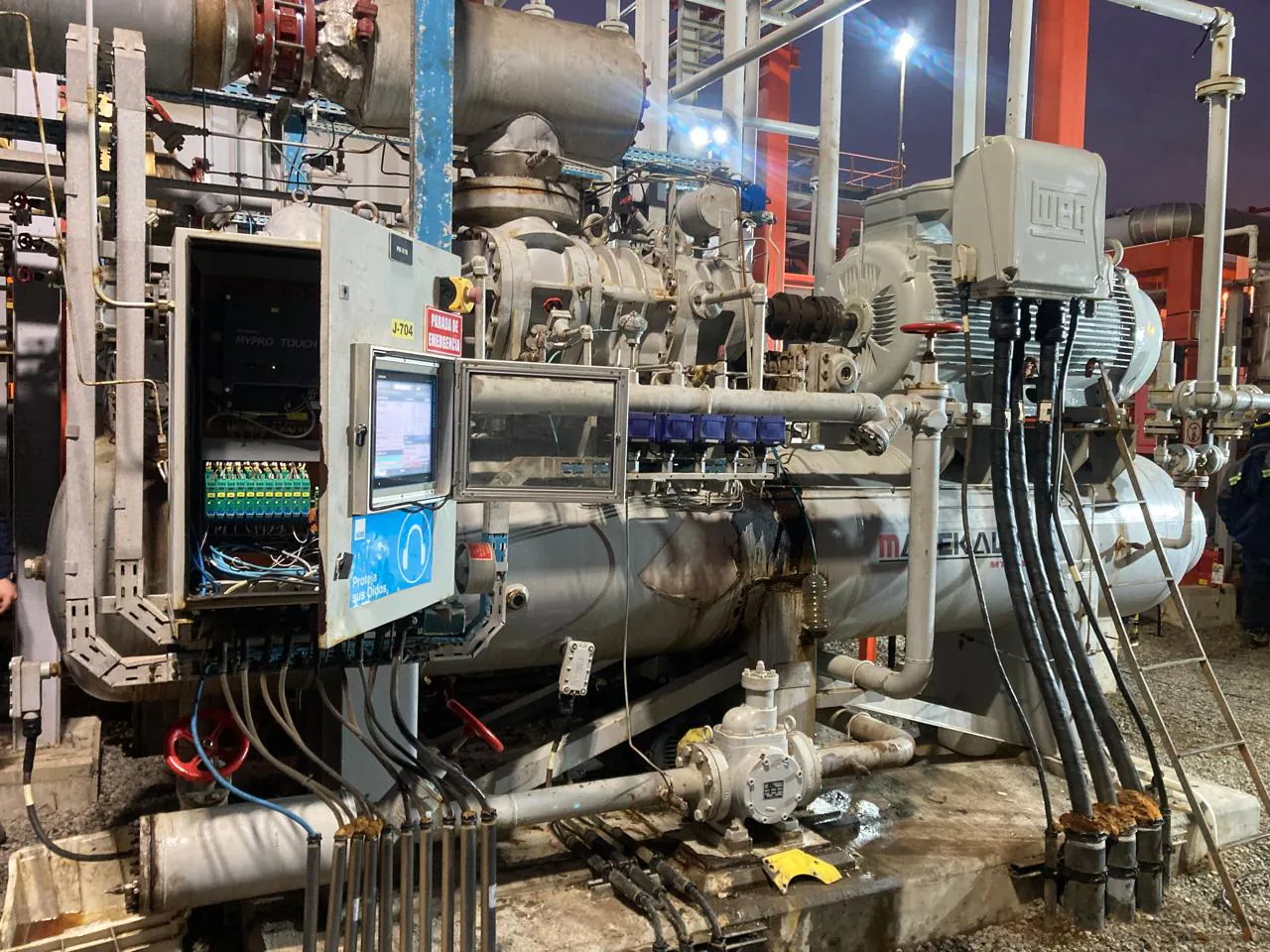 Servicio técnico en sala de máquinas SERMEC